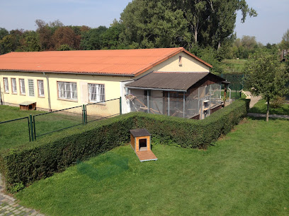 Tierzentrum am Erfurter Kreuz - Arnstadt 1 AF1QipPLiFDzynQ2wksHEHTxh822E7 7CiHtbimcB50Lw408 h306 k no